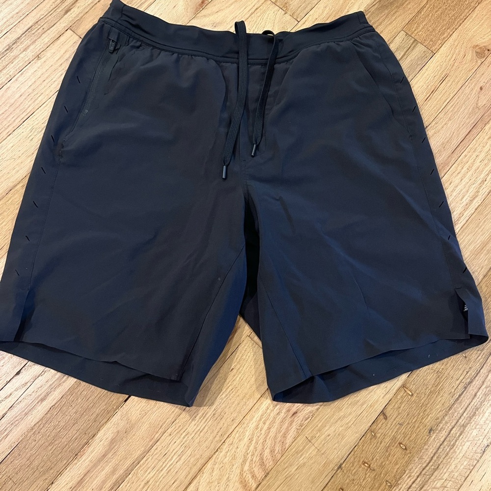 Ten Thousand Interval 9” Medium Shorts w/Liner